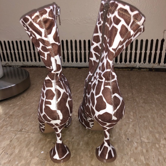 Boots - Picture 3 of 3